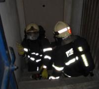 Schody mohou být pastí pro nepozorného hasiče.